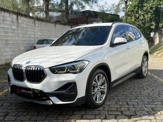 BMW X1 2.0 16V TURBO ACTIVEFLEX SDRIVE20I 4P AUTOMÁTICO BMW X1 2.0 16V TURBO ACTIVEFLEX SDRIVE20I 4P AUTOMÁTICO